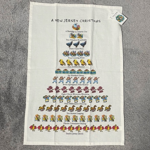 Mistletoe & Co. A New Jersey Christmas Kitchen Towel 18" x 26" New Tags - Picture 1 of 7